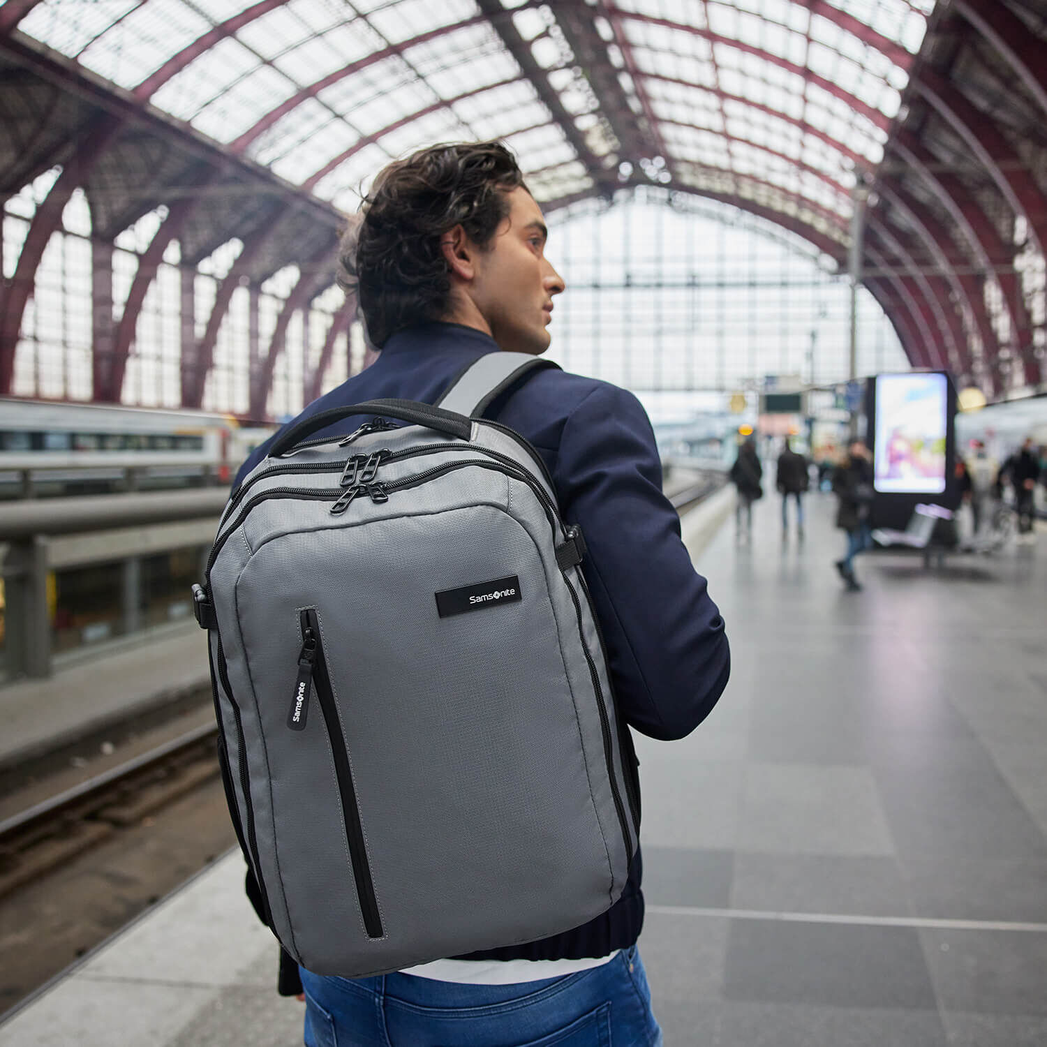 Samsonite backpack m deals