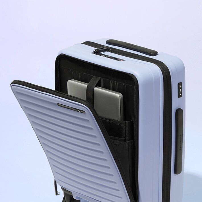 Handgepäck mit Fronttasche