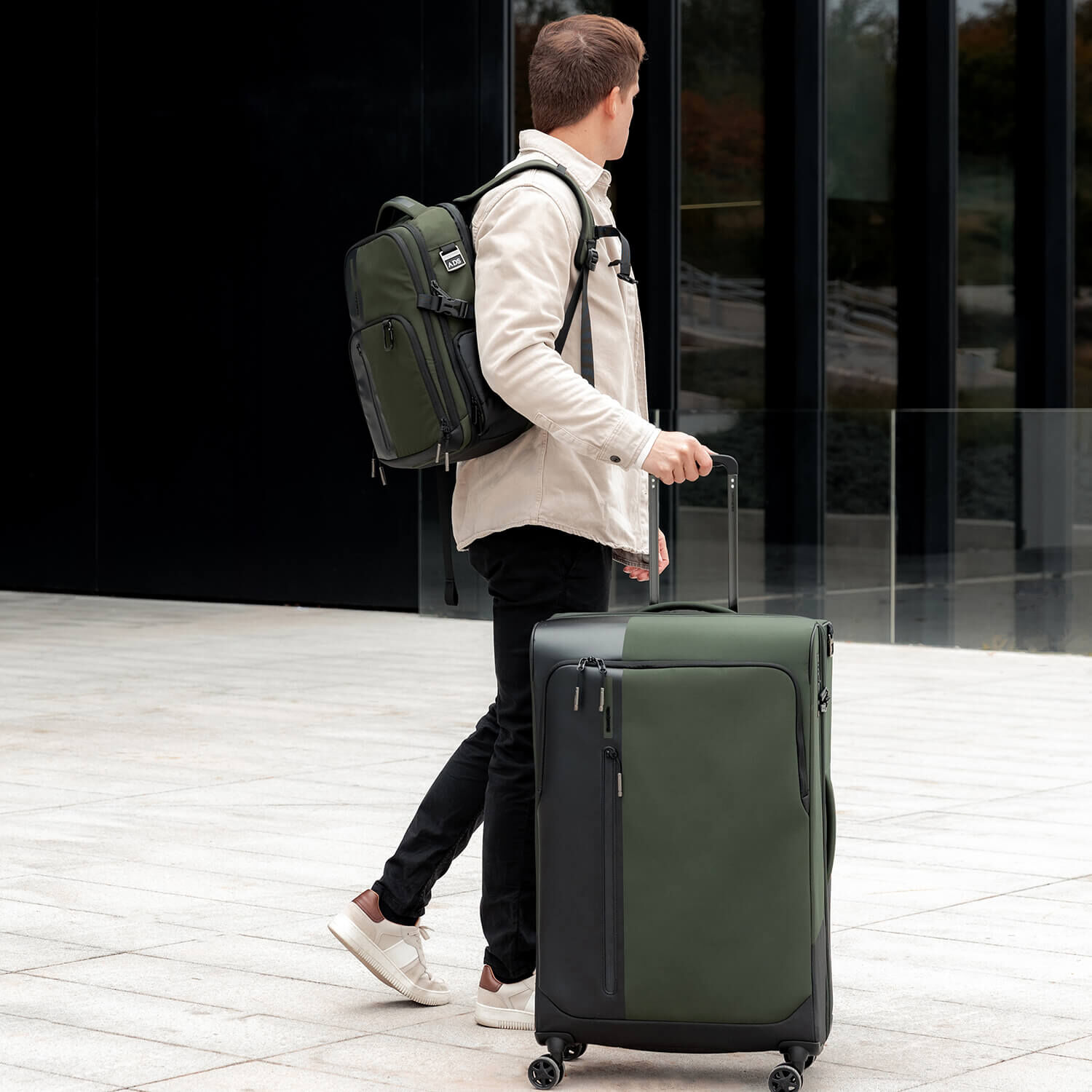 Biz2go Trvl Trolley mit 4 Rollen 77cm | Samsonite Deutschland