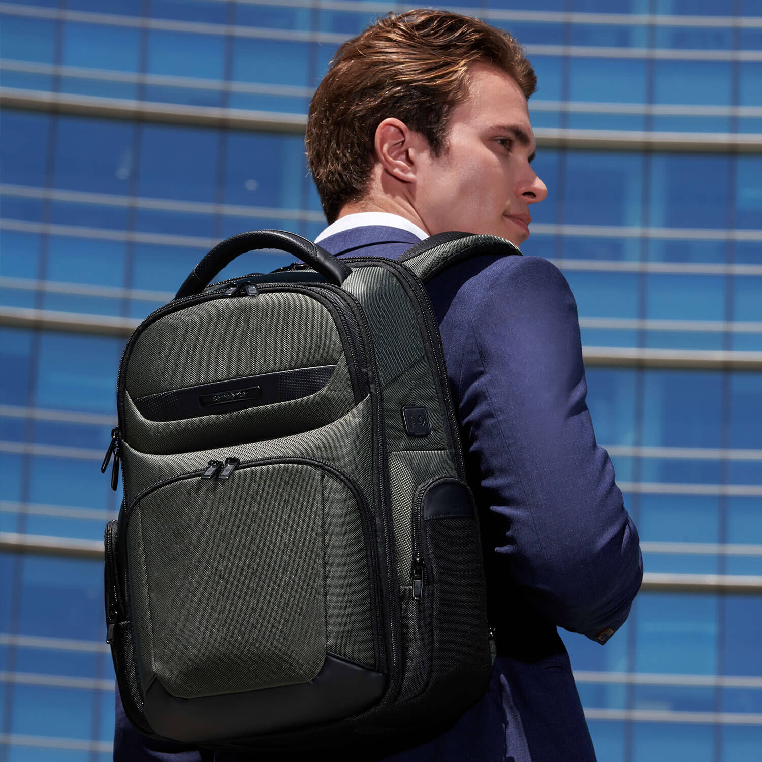 Samsonite pro dlx backpack top