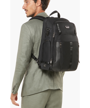 Urban-Eye Rucksack 17.3" 47 x 32 x 22/25 cm | 1.4 kg