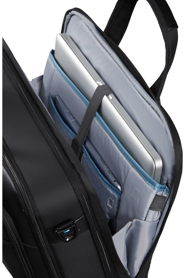Samsonite bailhandle 17.3 top
