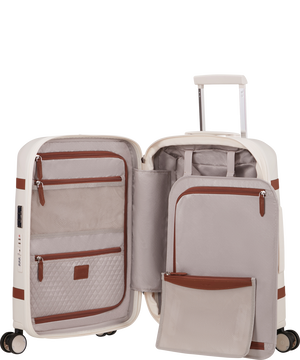 Image Trolley mit 4 Rollen erweiterbar 55cm 55 x 40 x 20/23 cm | 2.9 kg Image Trolley mit 4 Rollen erweiterbar 55cm 55 x 40 x 20/23 cm | 2.9 kg