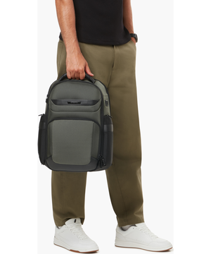 Pro-DLX 6 Rucksack 15.6" 43 x 30 x 15 cm | 1.2 kg